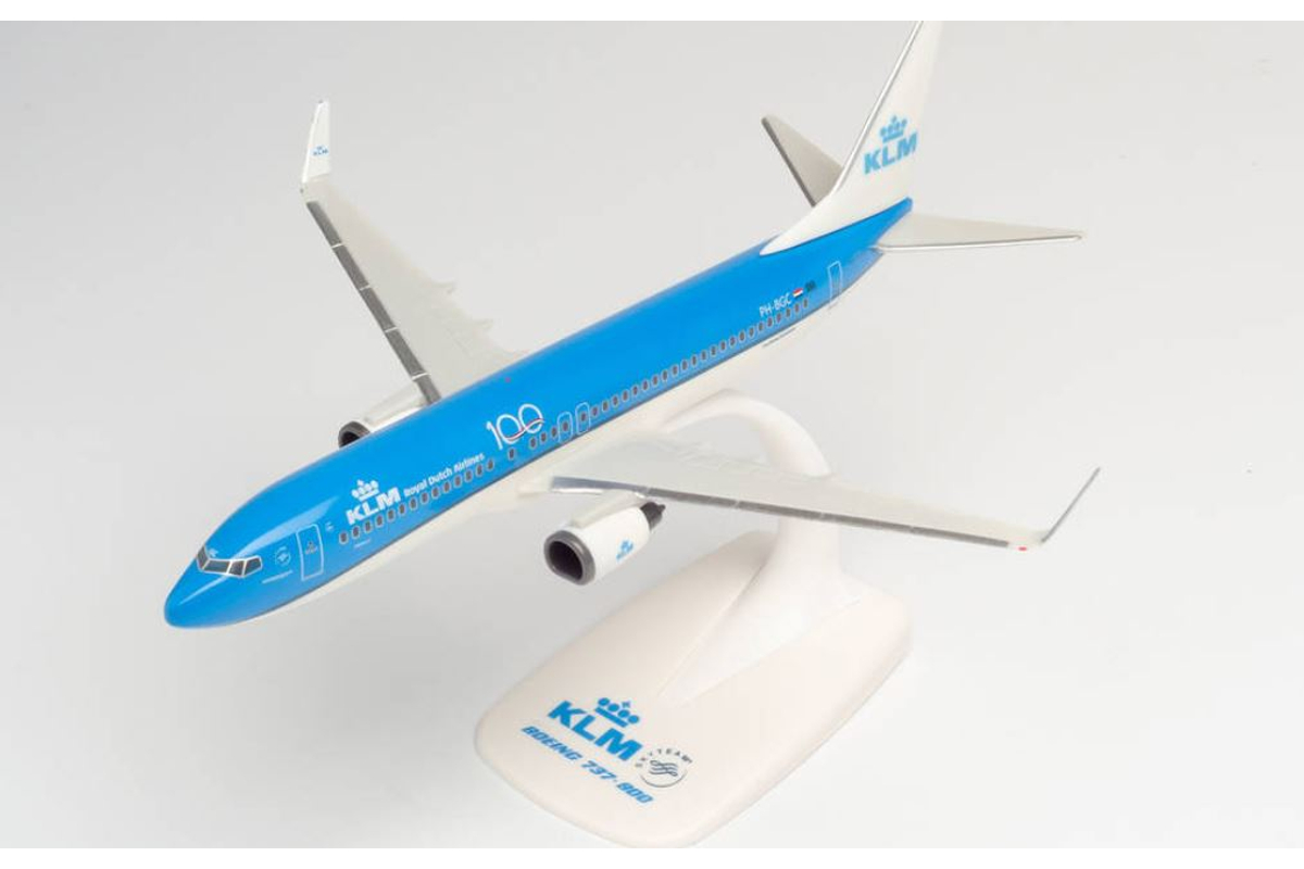 Boeing 737-800 KLM repülőgép modell PH-BGC