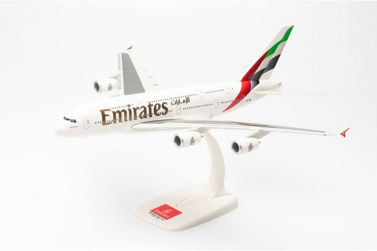 Airbus A380 Emirates "New color" modell A6-EOE