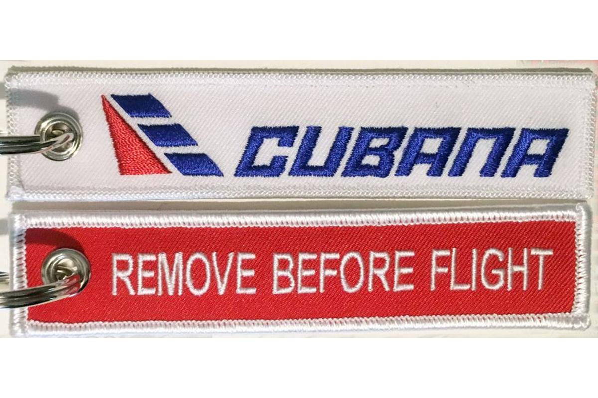 Remove Before Flight kulcstartó