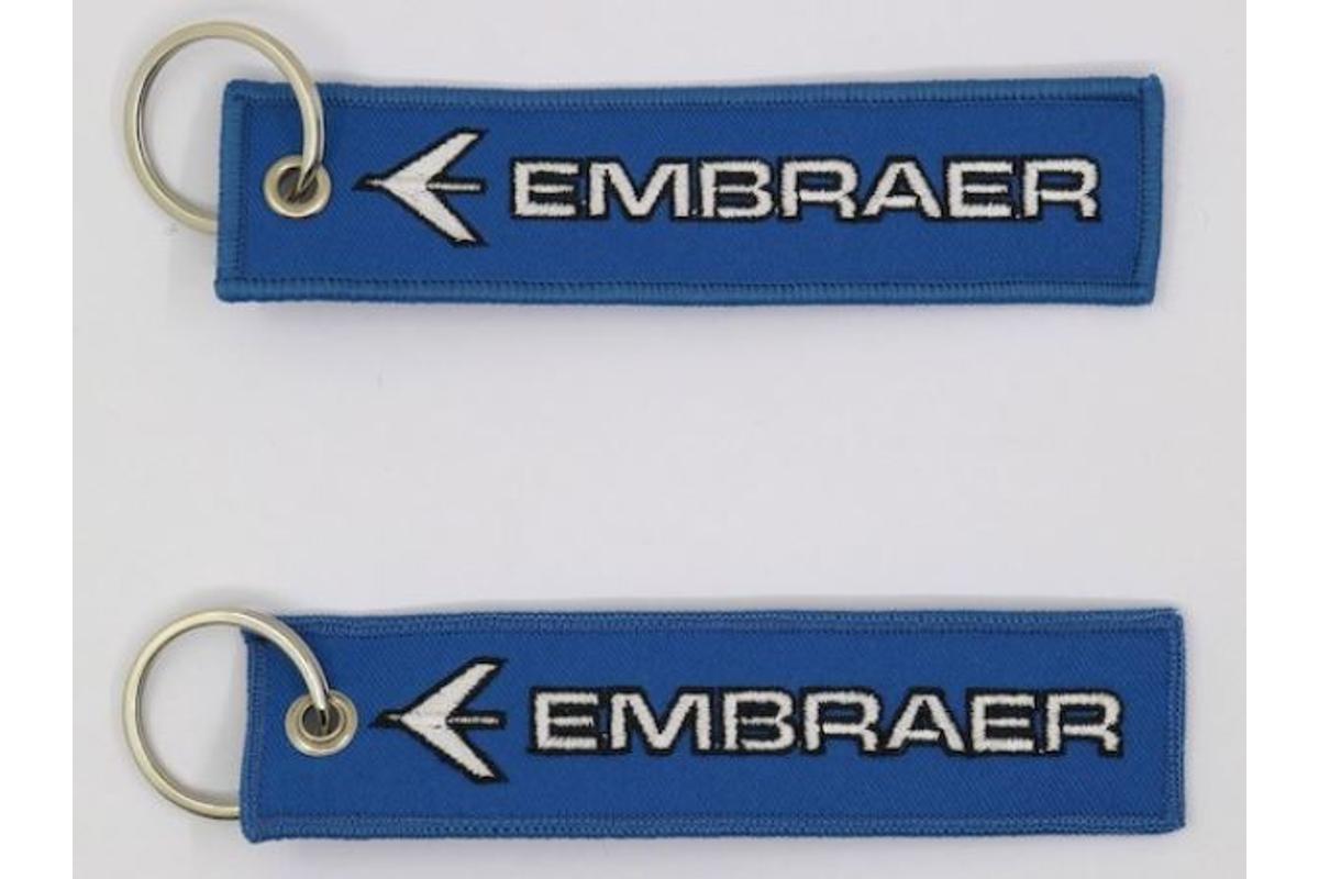 Embraer Remove Before Flight kulcstartó