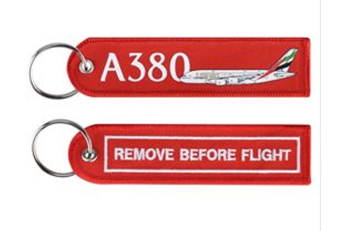 Emirates remove Before Flight kulcstartó A380