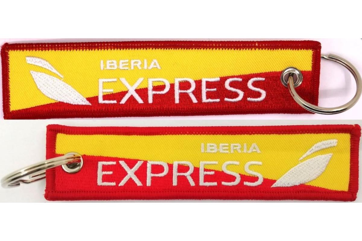 Iberia Express Remove Before Flight kulcstartó