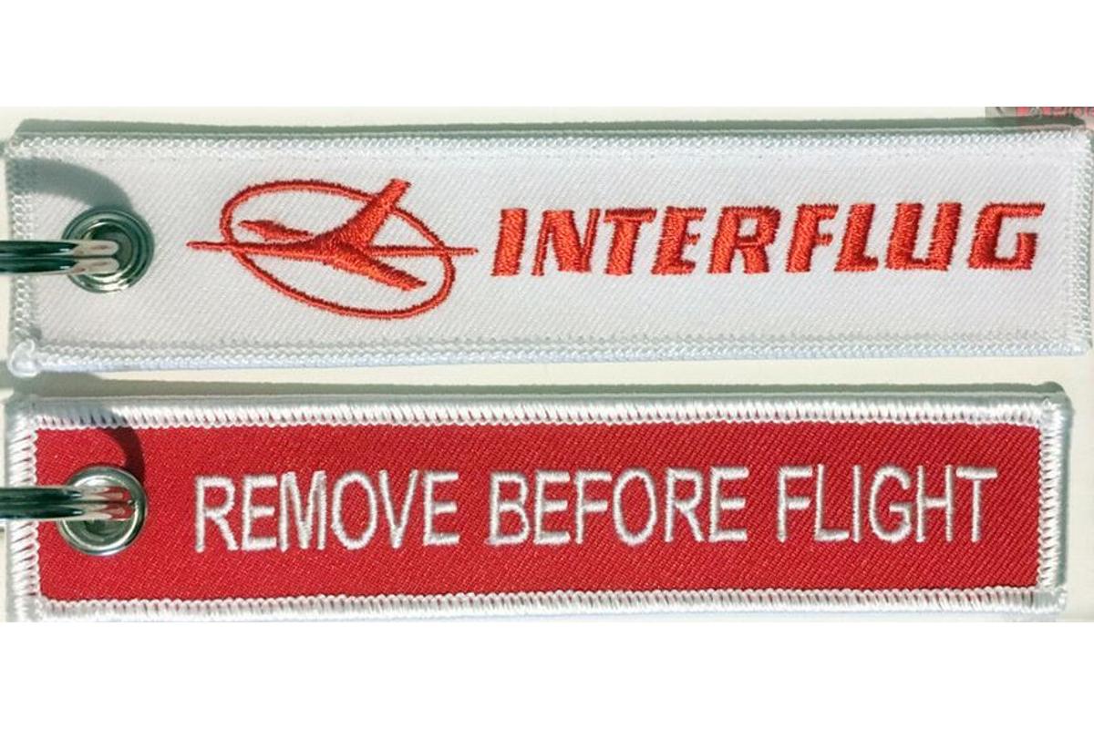 Remove Before Flight kulcstartó
