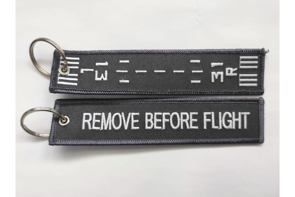 Runway 31R/13L Remove Before Flight kulcstartó