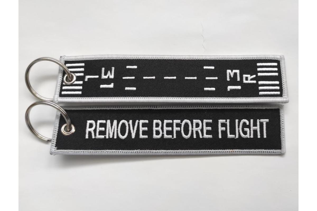 Runway 13R/31L Remove Before Flight kulcstartó